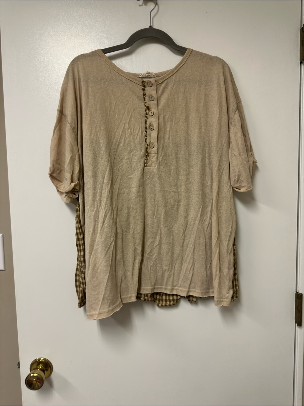 easel Tan Short-Sleeve Henley with Button Placket
